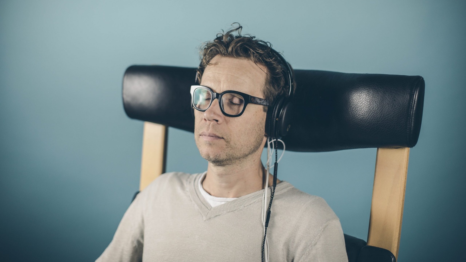 AlphaBeats: a 10-minute music playlist to de-stress your brain using biofeedback